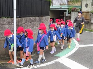 お散歩（年中組）
