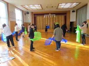 園内研修（表現遊び）