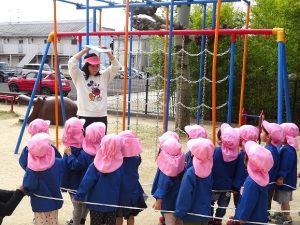 園外めぐり（年少組）