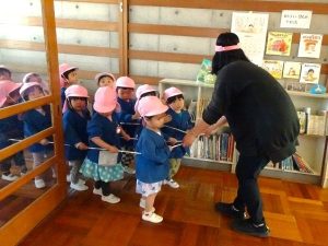 園内めぐり（年少組）